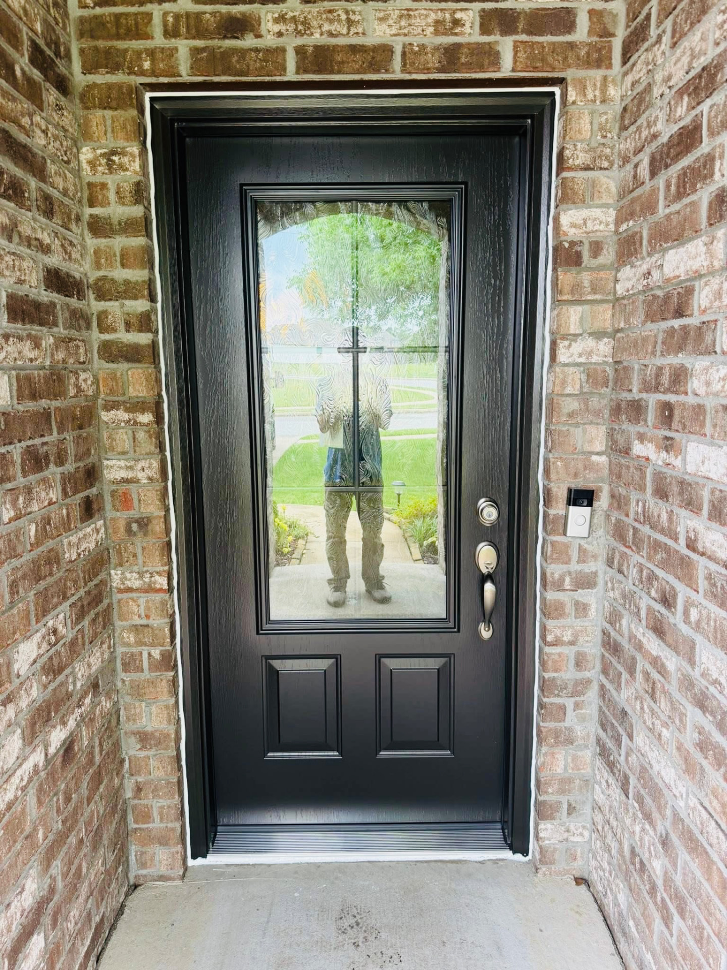 Front entry door after installation
