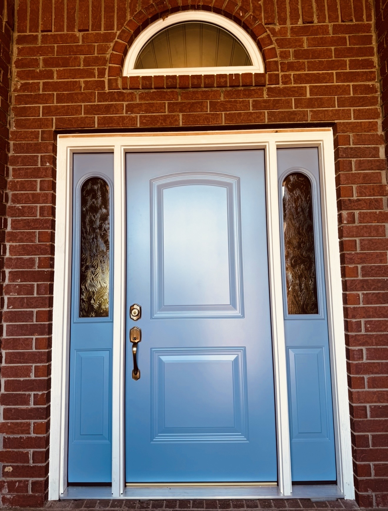 Front entry door after installation